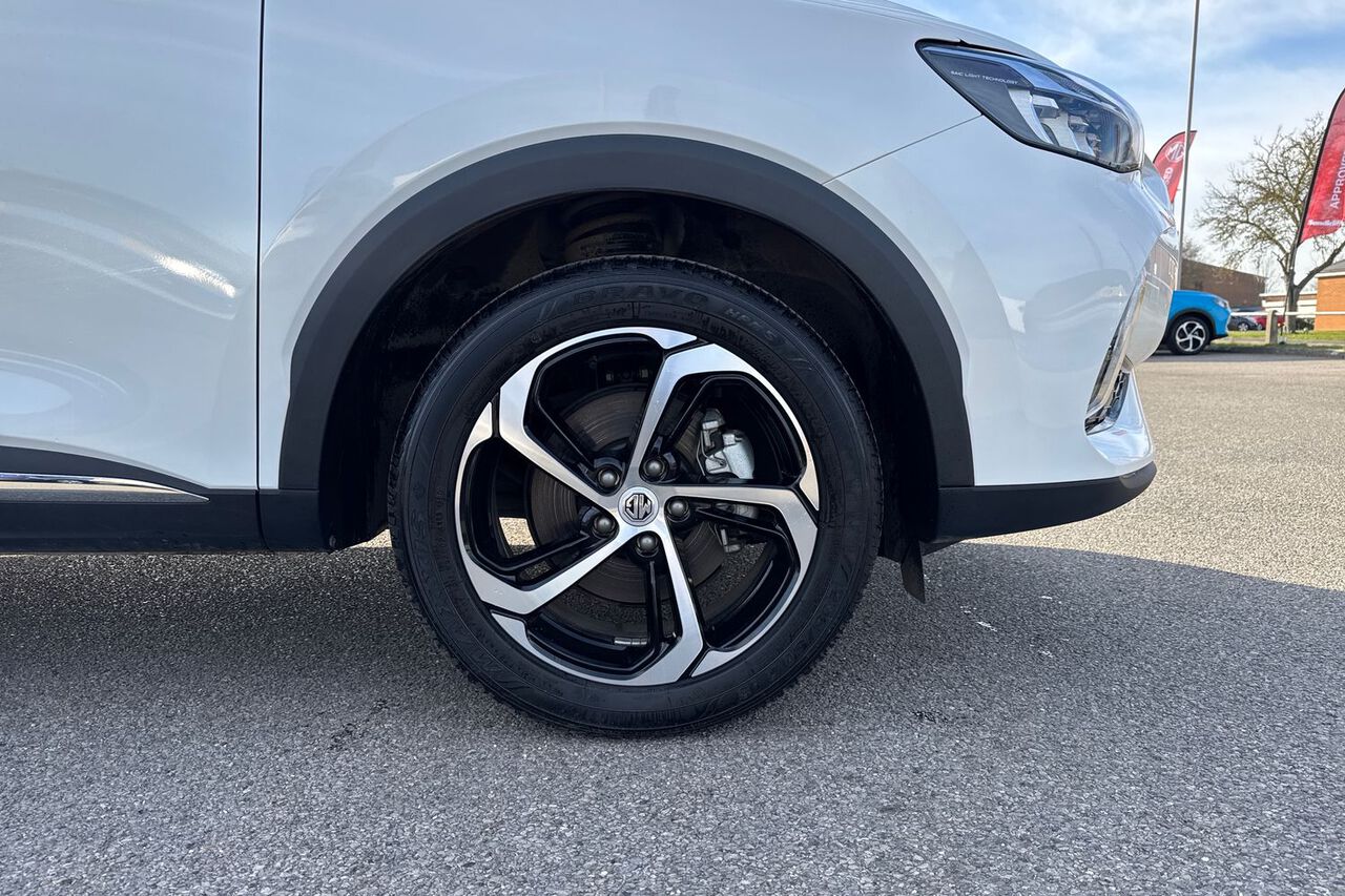 MG MOTOR UK HS, , hi-res