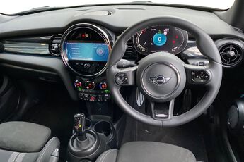 MINI HATCHBACK, , hi-res