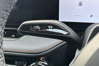 MG MOTOR UK HS, , hi-res