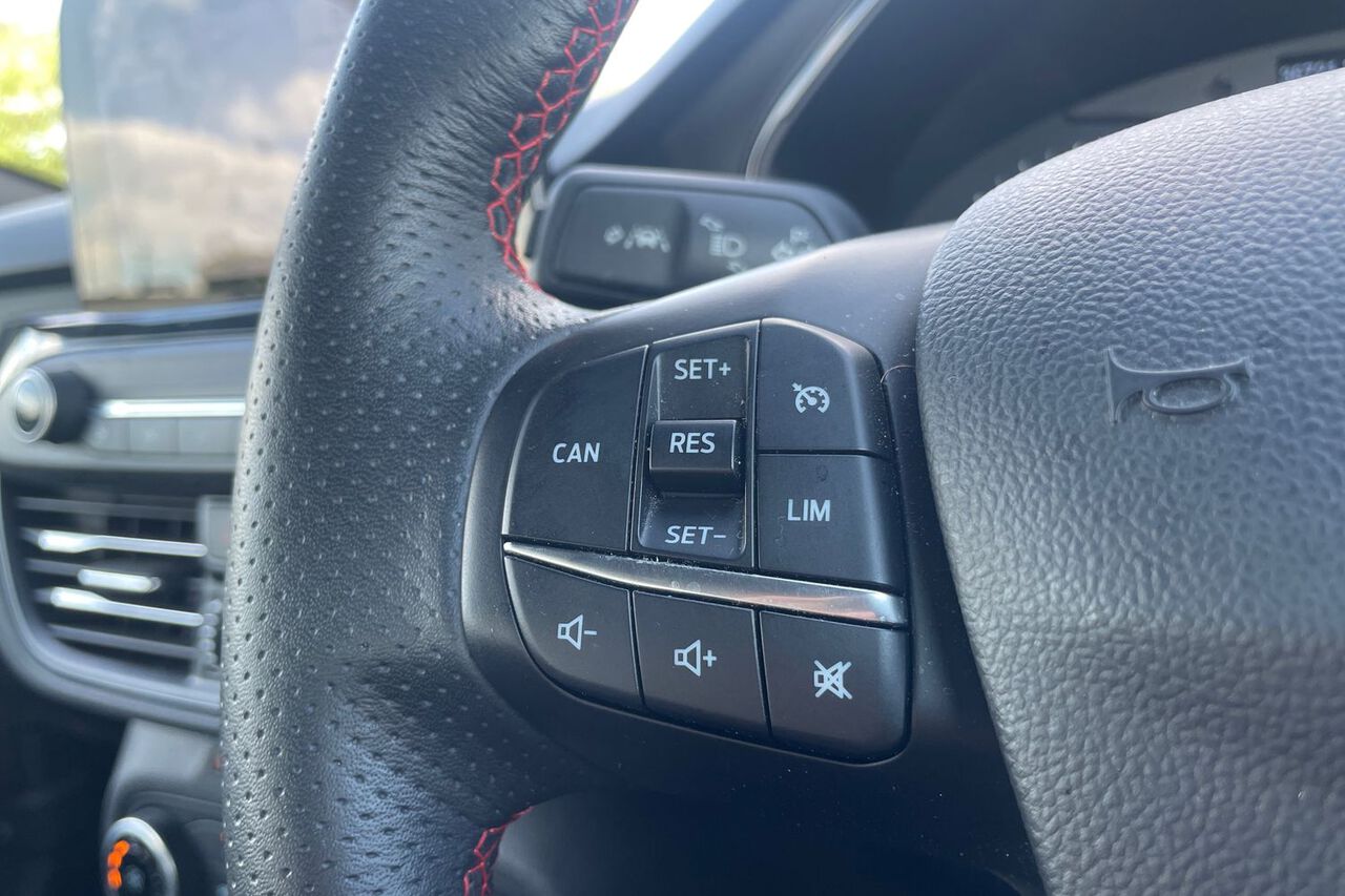 FORD FOCUS, , hi-res