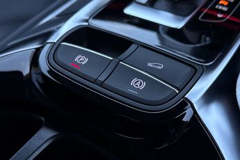MG MOTOR UK HS, , hi-res
