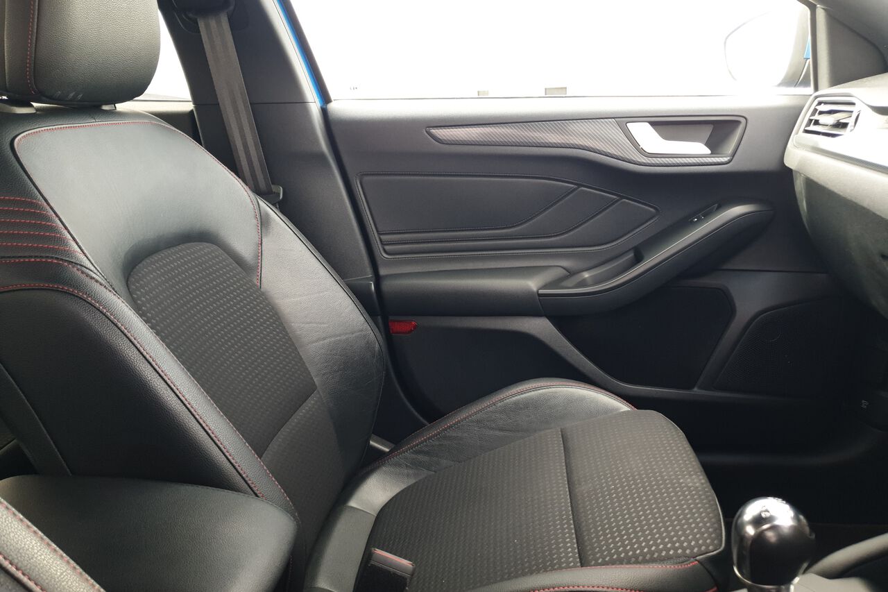 FORD FOCUS, , hi-res