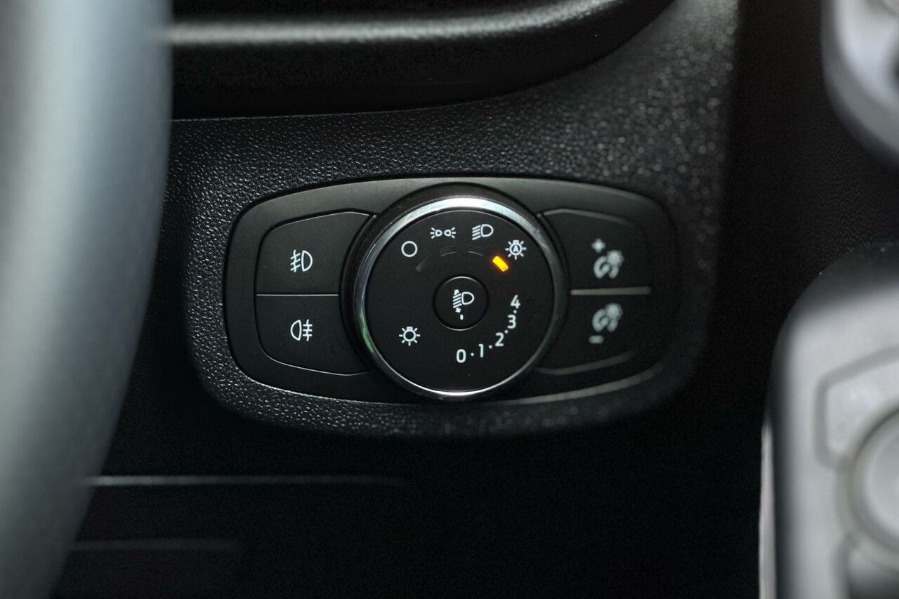 FORD FIESTA, , hi-res