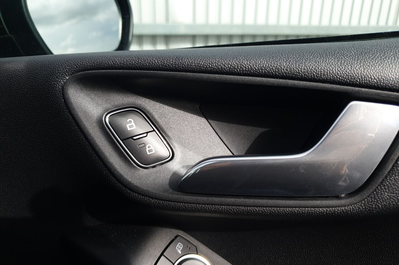 FORD FIESTA, , hi-res