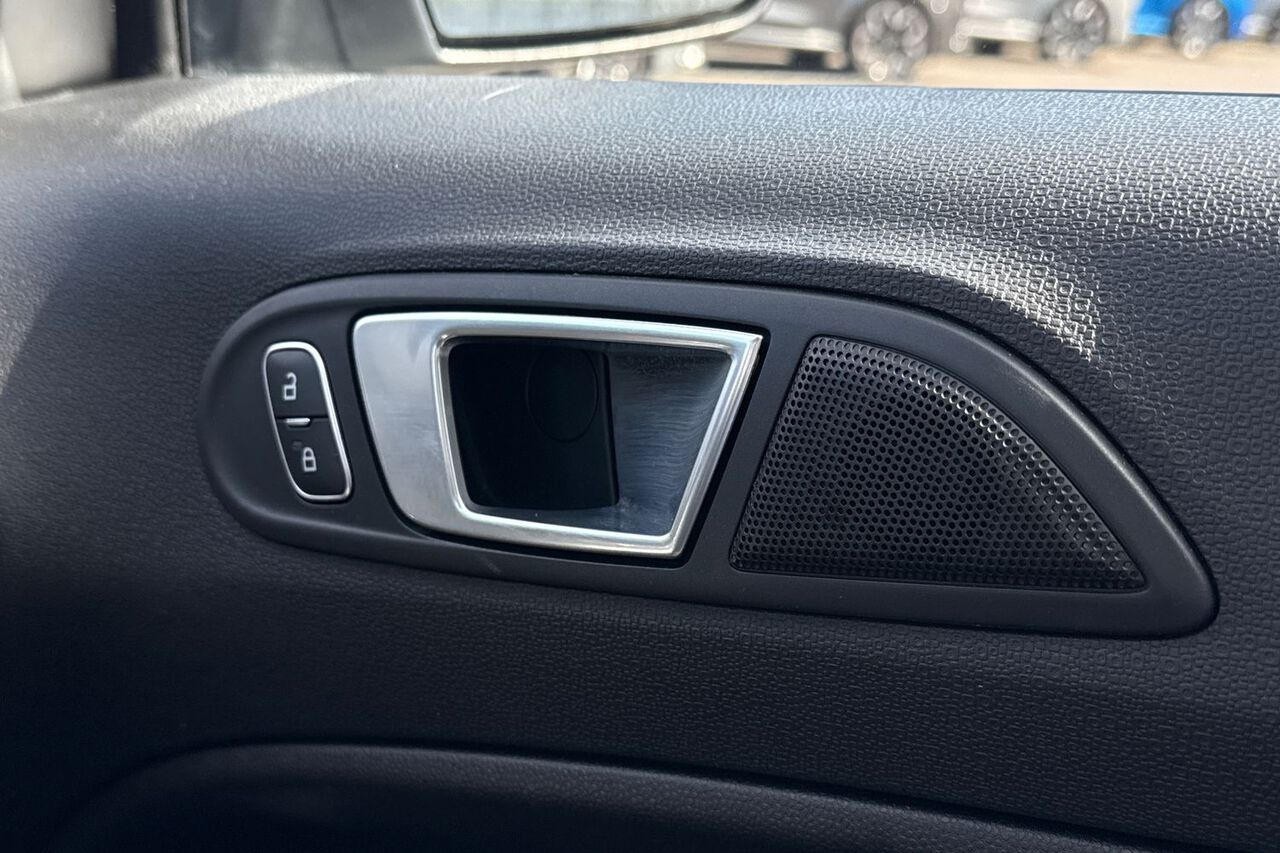 FORD ECOSPORT, , hi-res