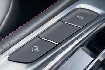 MG MOTOR UK HS, , hi-res