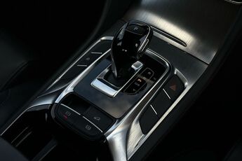 MG MOTOR UK HS, , hi-res