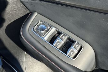 MG MOTOR UK HS, , hi-res