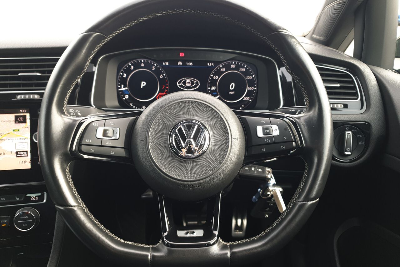 VOLKSWAGEN GOLF, , hi-res