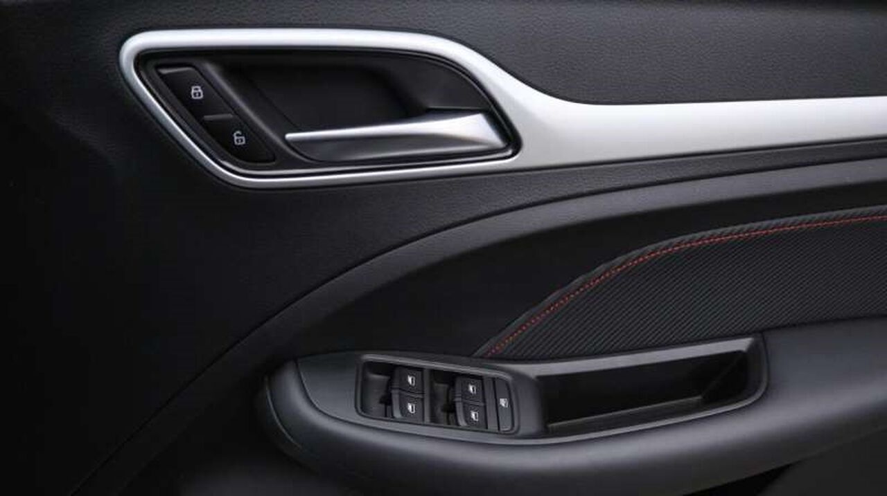 MG MOTOR UK ZS, , hi-res