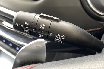 MG MOTOR UK HS, , hi-res