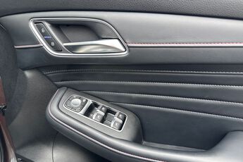 MG MOTOR UK HS, , hi-res