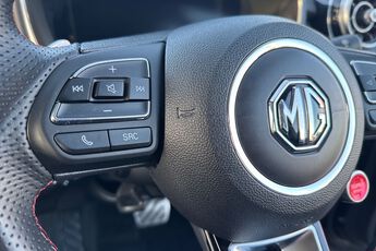 MG MOTOR UK HS, , hi-res