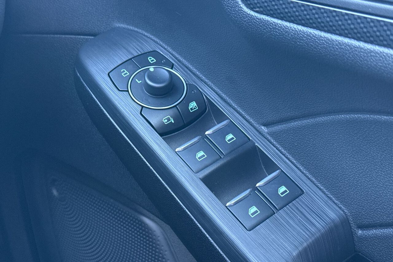 FORD KUGA, , hi-res
