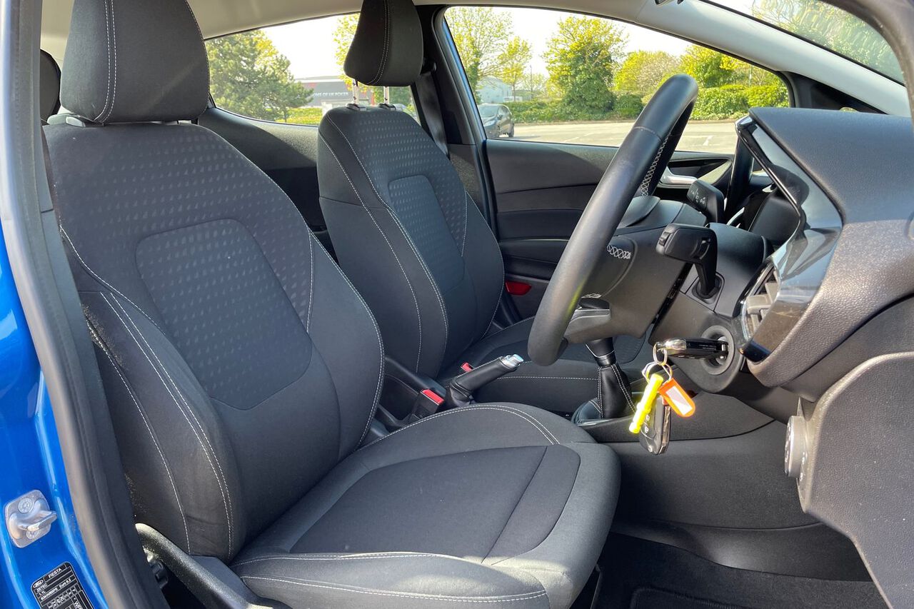 FORD FIESTA, , hi-res