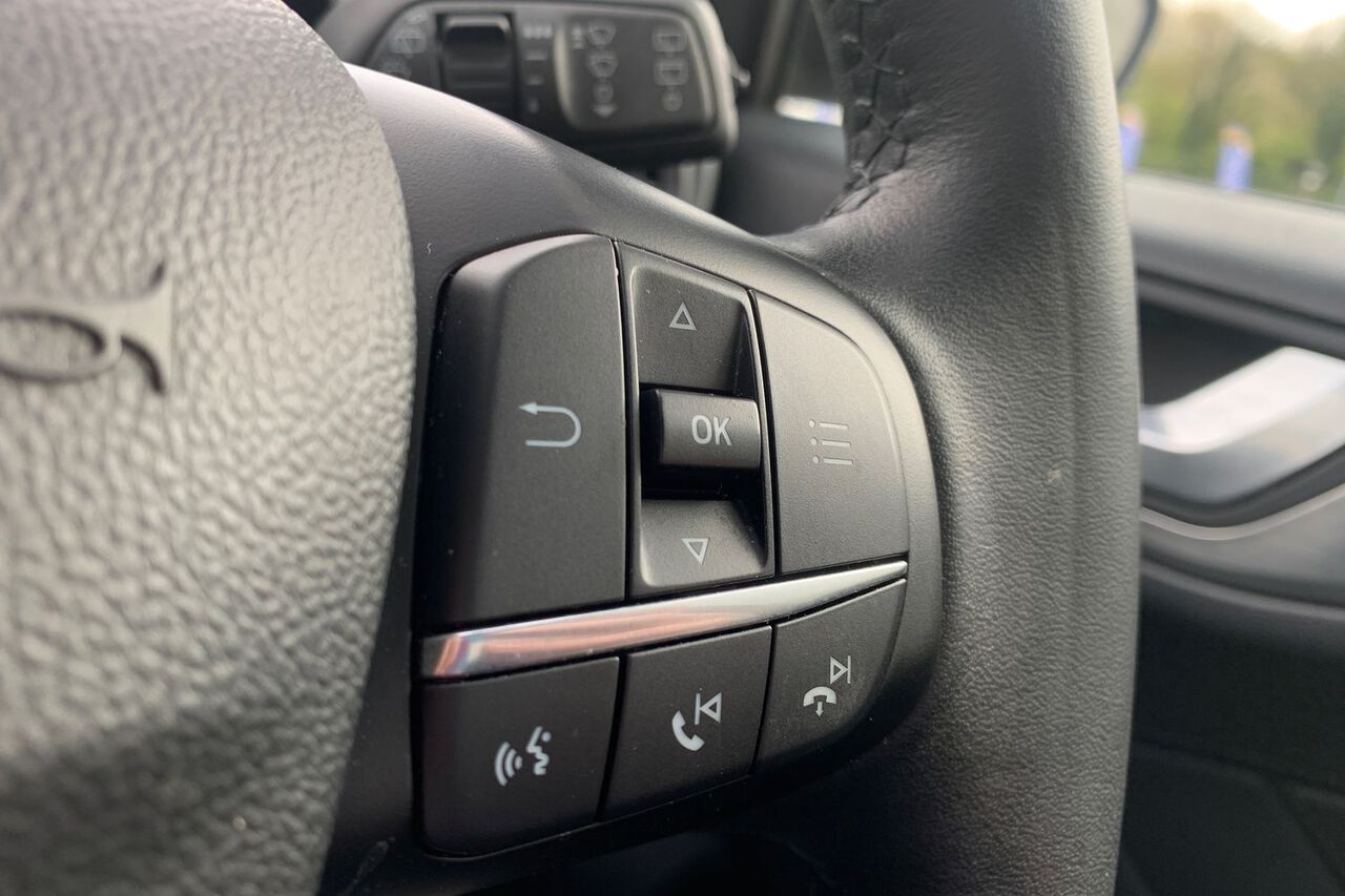 FORD FOCUS, , hi-res