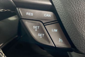 FORD KUGA VIGNALE, , hi-res