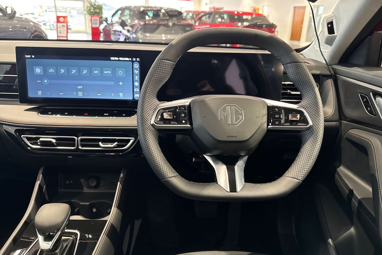 MG MOTOR UK HS, , hi-res
