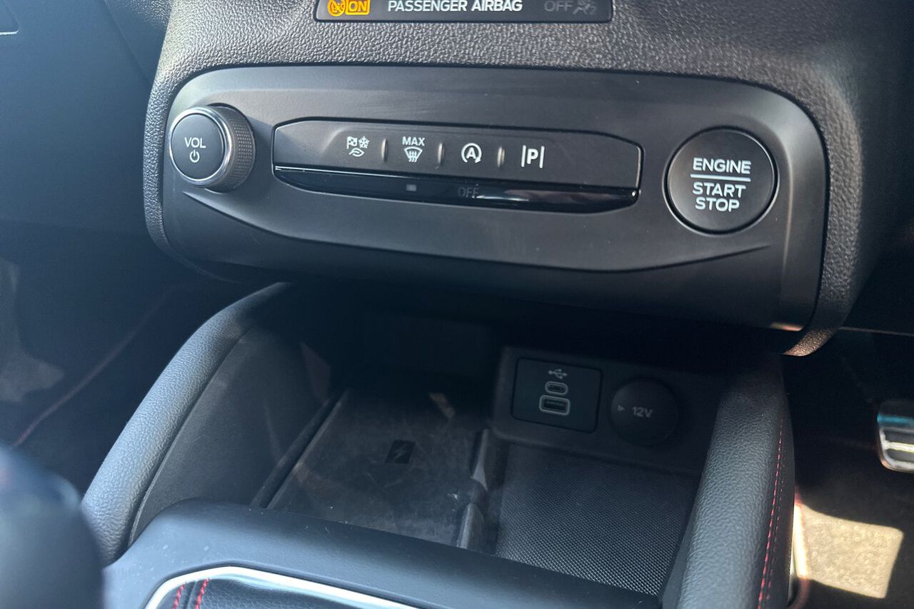 FORD FOCUS, , hi-res