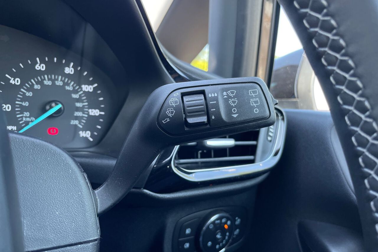 FORD FIESTA, , hi-res