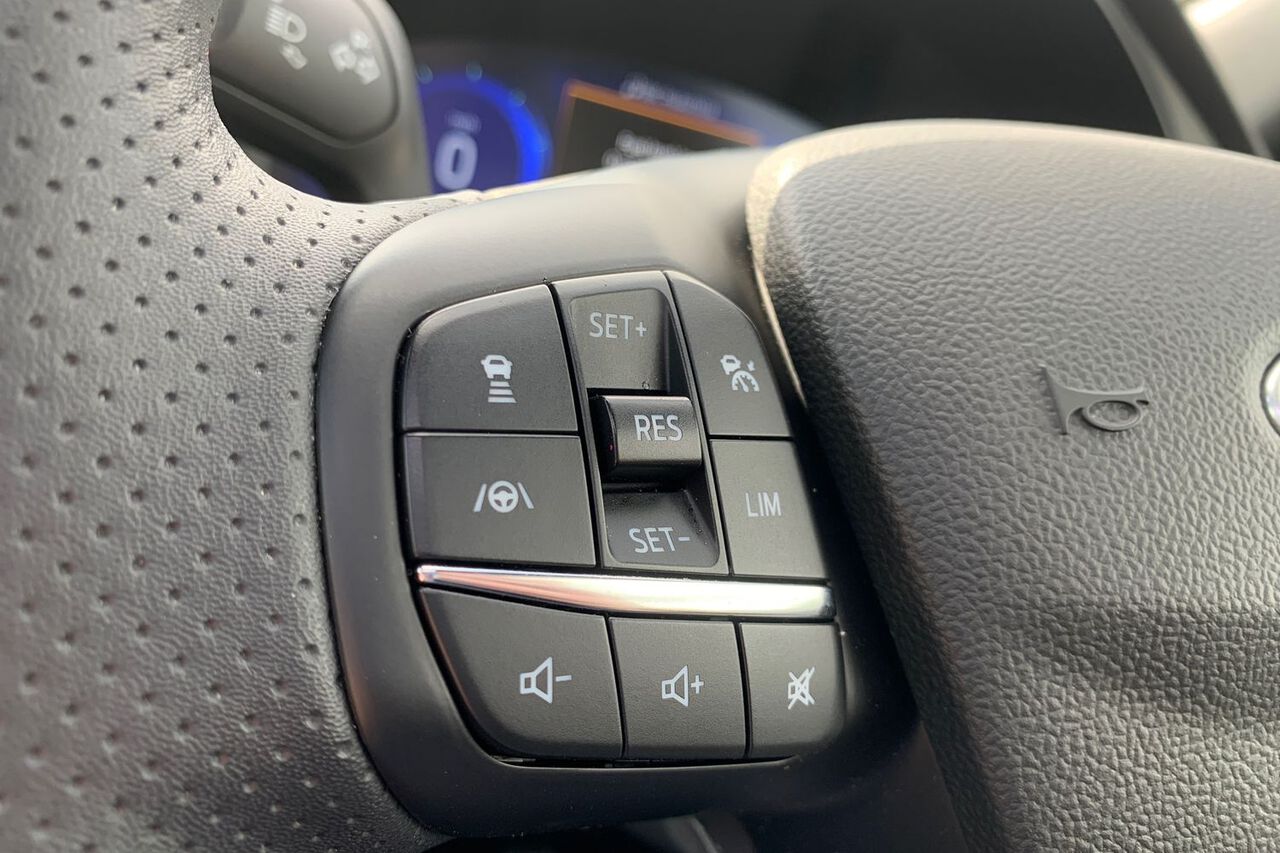 FORD KUGA, , hi-res