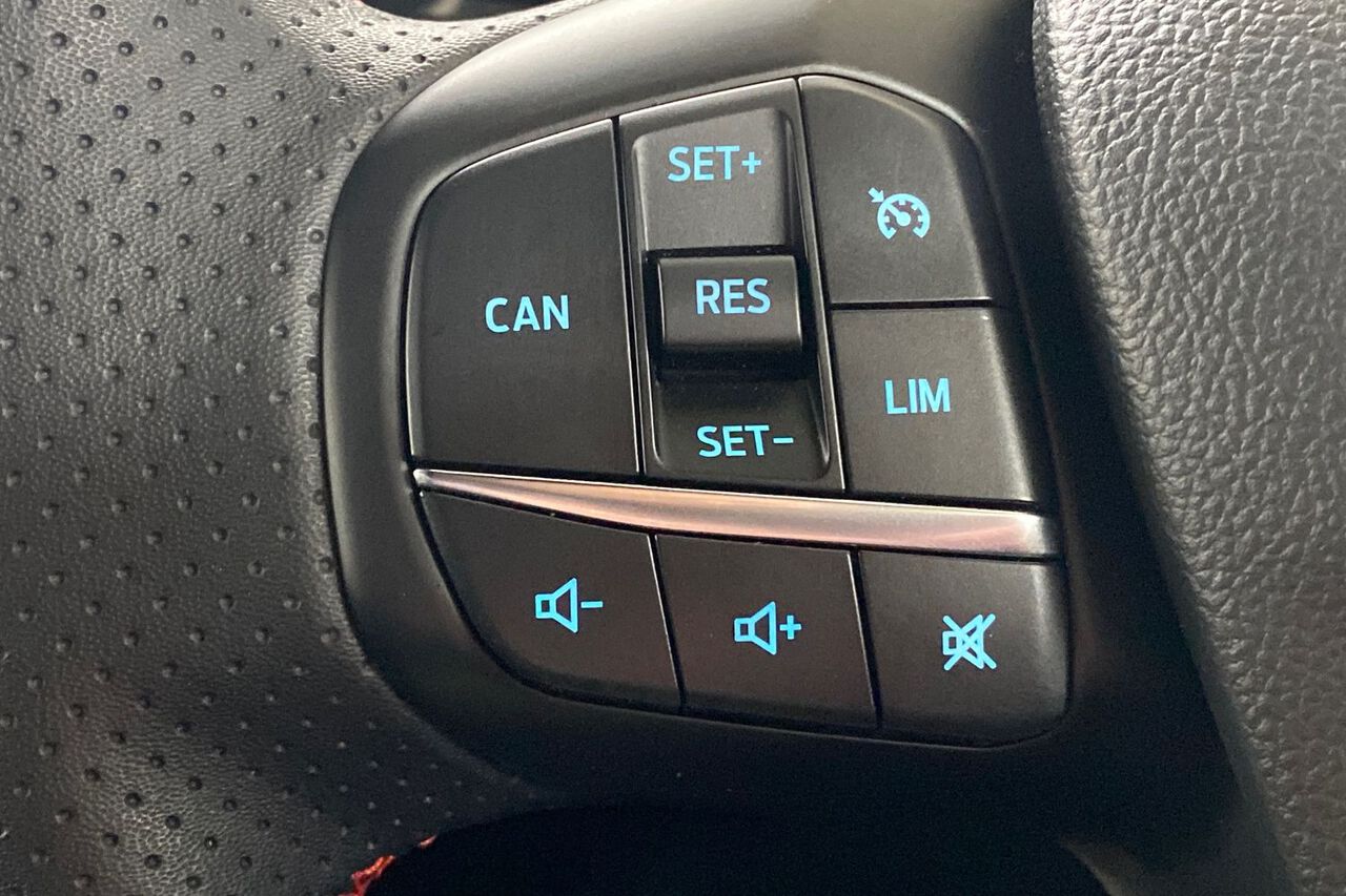 FORD FOCUS, , hi-res