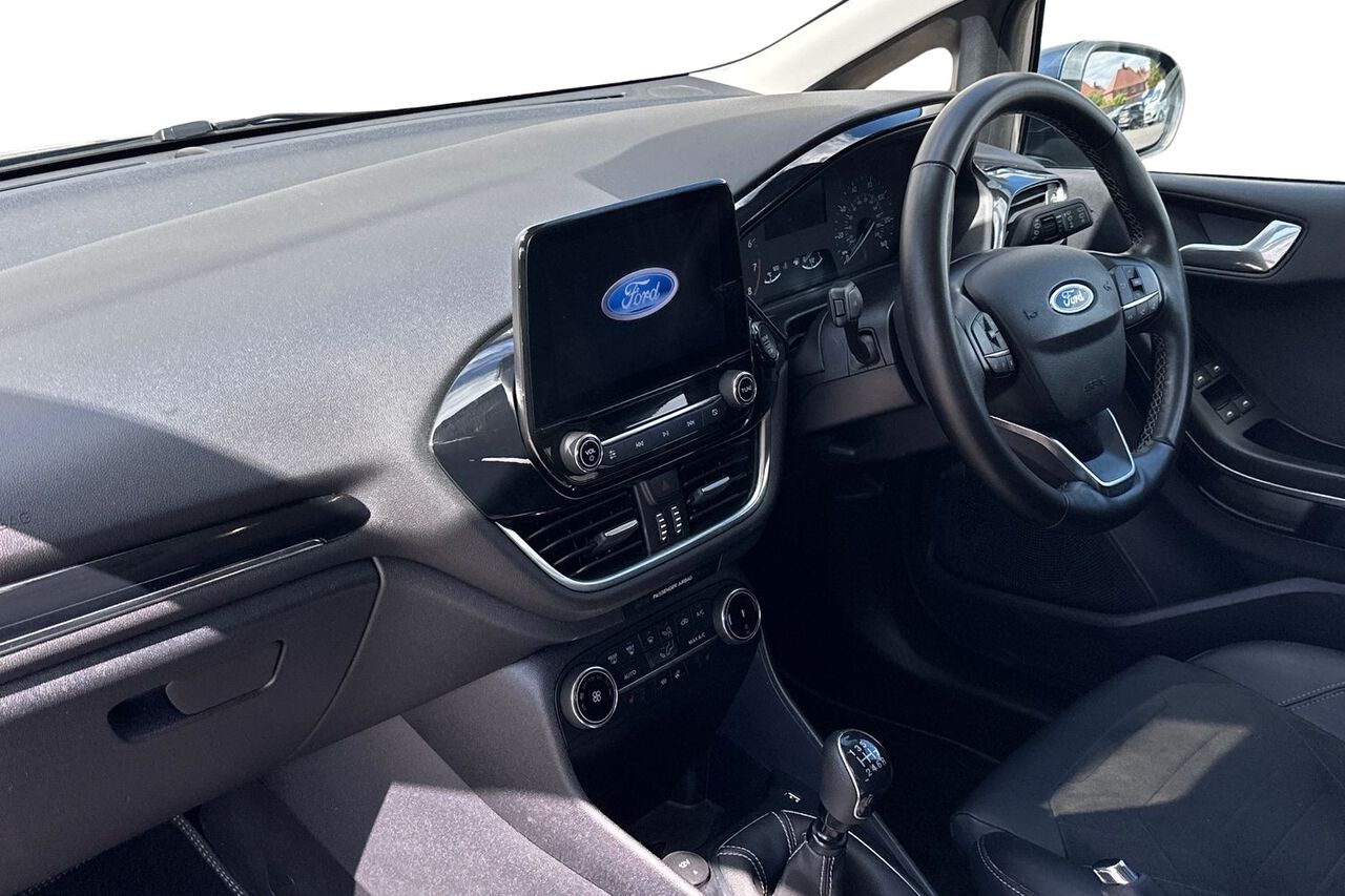 FORD FIESTA, , hi-res