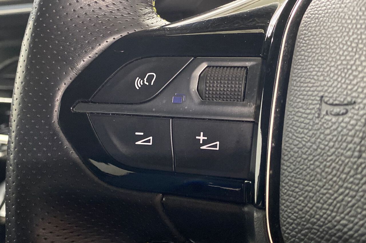 PEUGEOT 208, , hi-res
