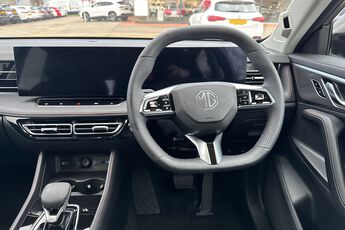 MG MOTOR UK HS, , hi-res