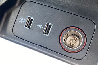 MG MOTOR UK HS, , hi-res
