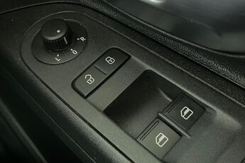 VOLKSWAGEN UP, , hi-res