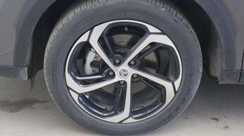 MG MOTOR UK HS, , hi-res