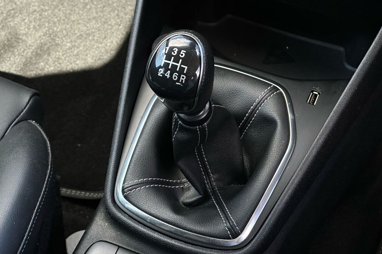 FORD FIESTA, , hi-res