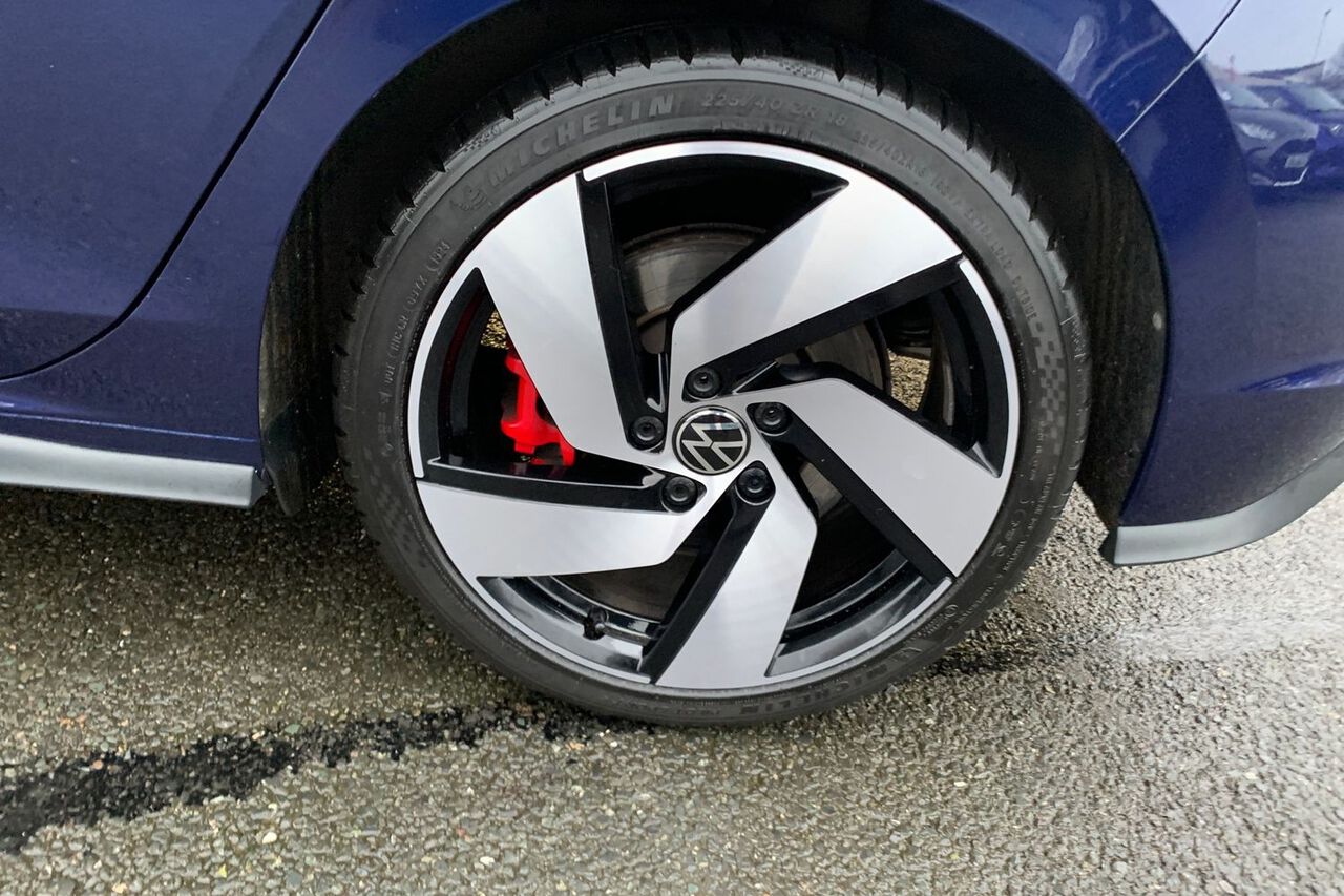 VOLKSWAGEN GOLF, , hi-res