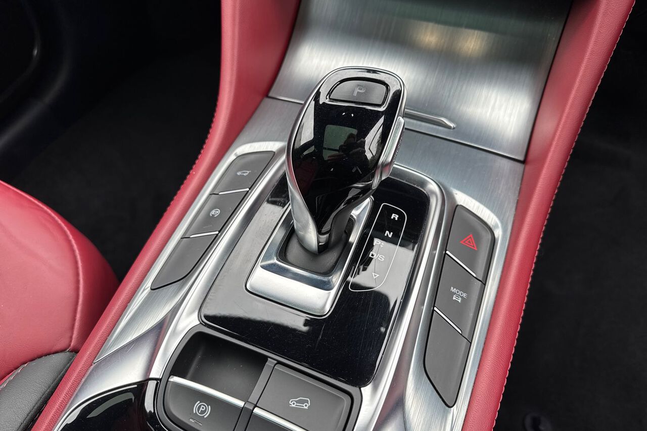 MG MOTOR UK HS, , hi-res