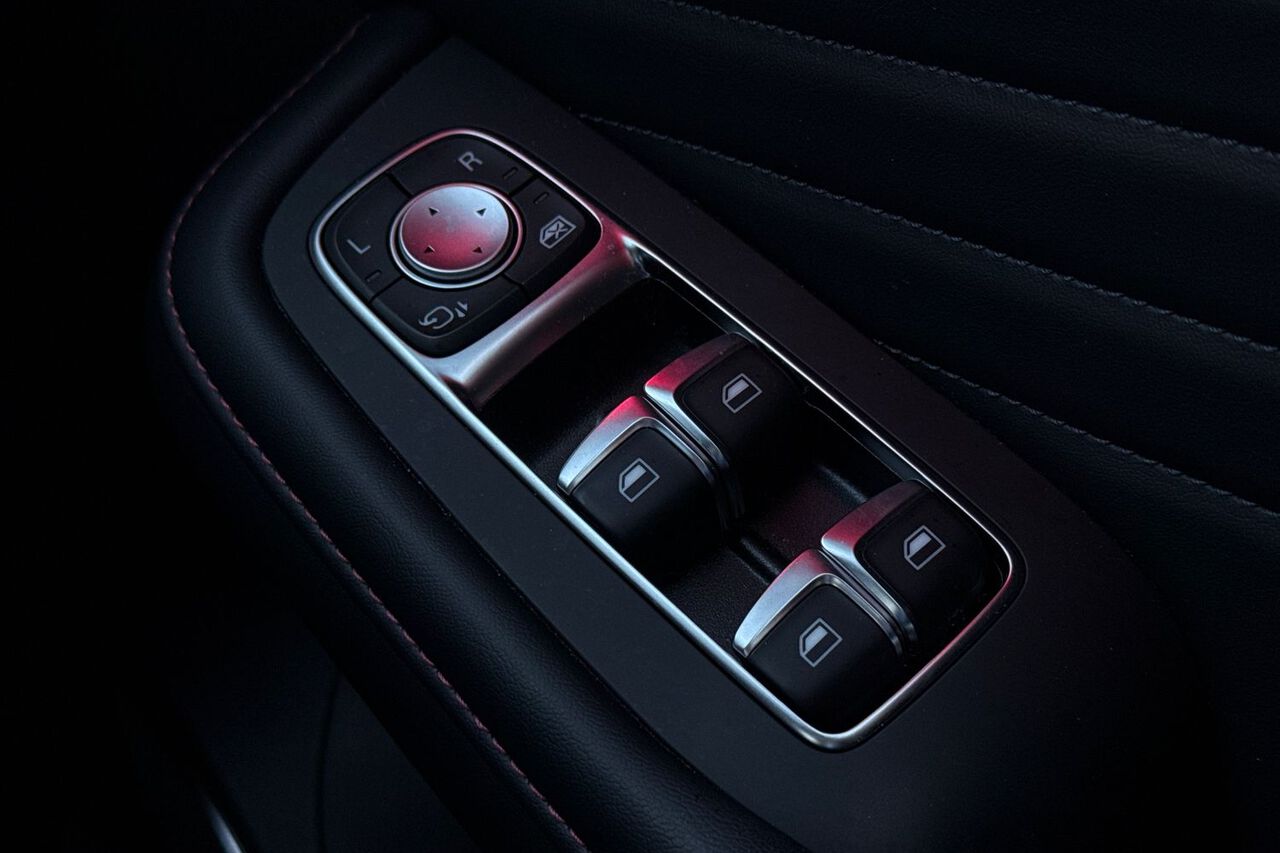 MG MOTOR UK HS, , hi-res