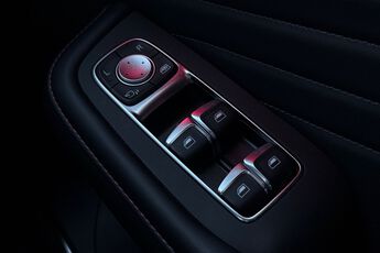 MG MOTOR UK HS, , hi-res