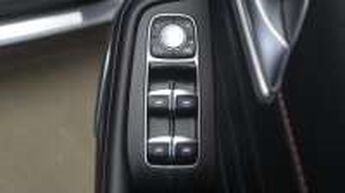 MG MOTOR UK HS, , hi-res