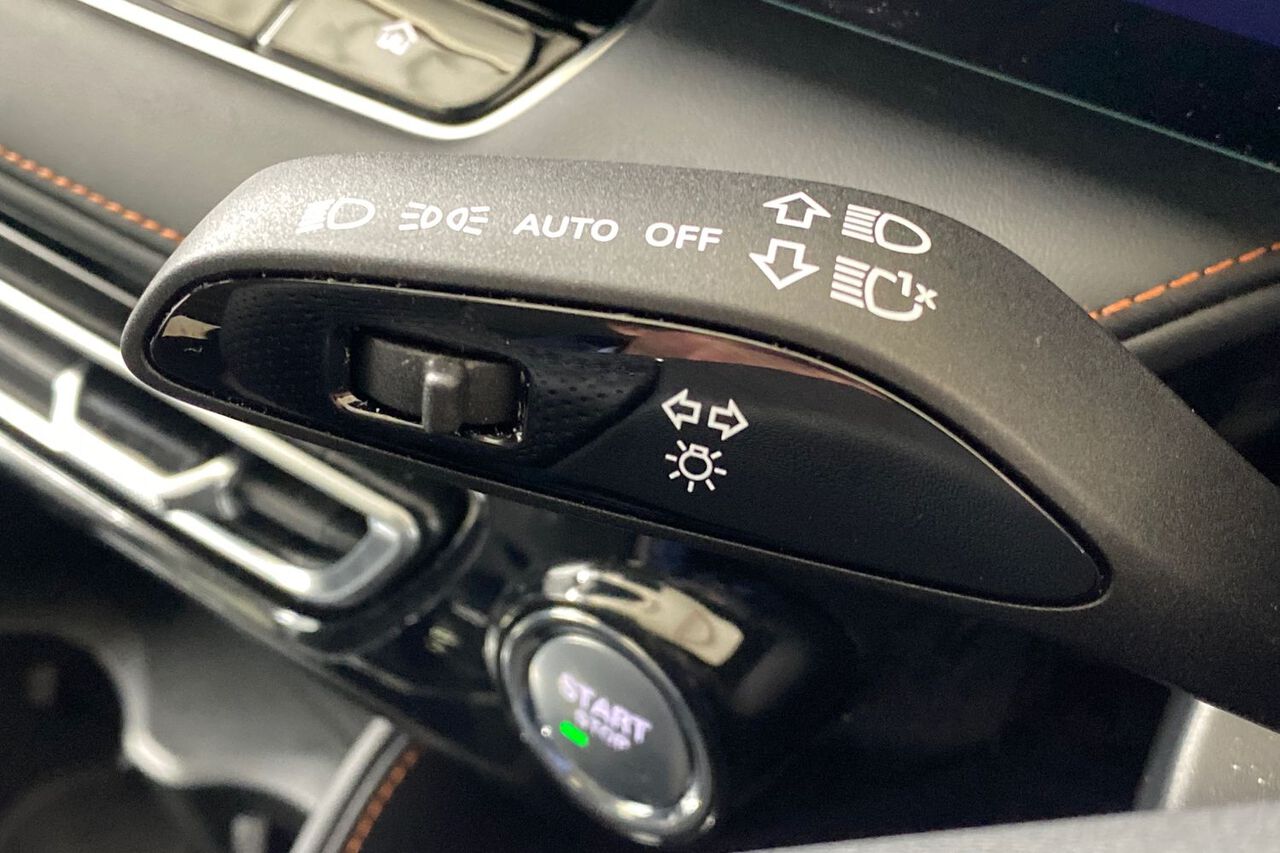 MG MOTOR UK HS, , hi-res
