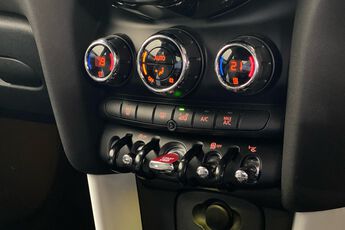 MINI HATCHBACK, , hi-res