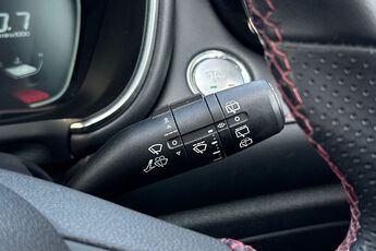 MG MOTOR UK HS, , hi-res