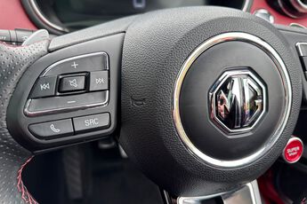 MG MOTOR UK HS, , hi-res