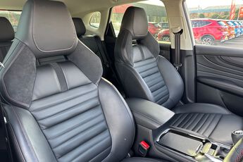 MG MOTOR UK HS, , hi-res