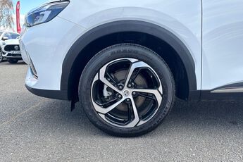 MG MOTOR UK HS, , hi-res