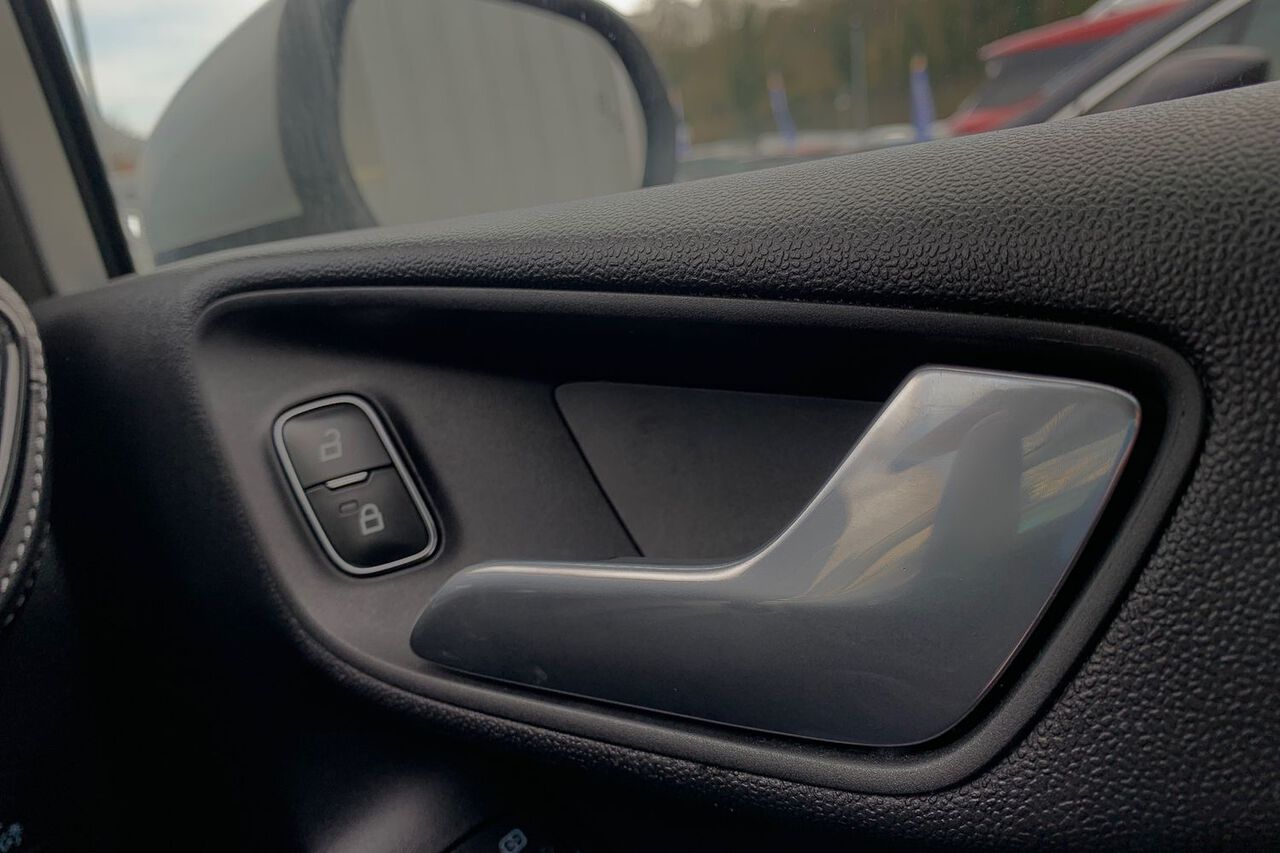 FORD FIESTA, , hi-res