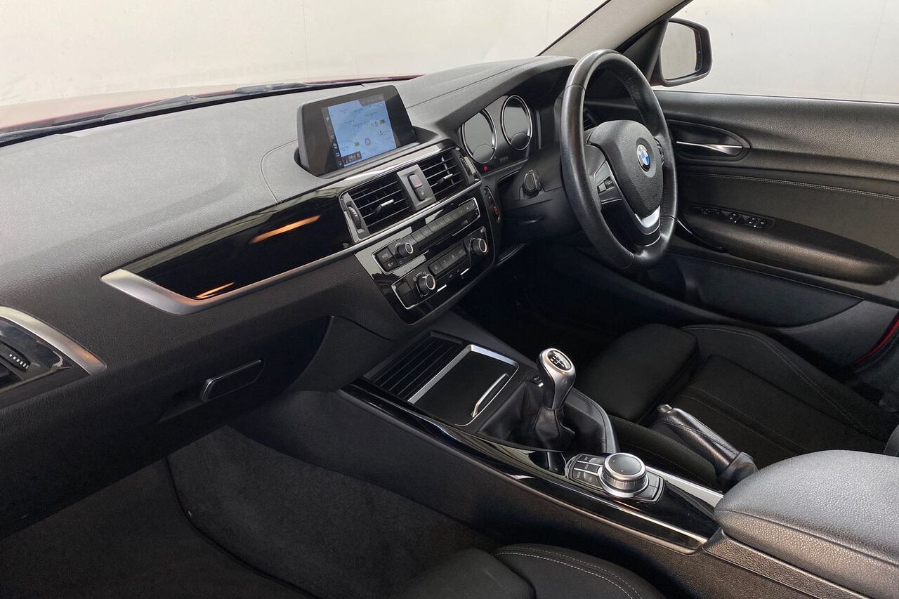 BMW 1 SERIES, , hi-res