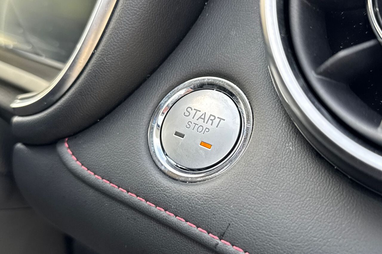 MG MOTOR UK HS, , hi-res