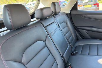 MG MOTOR UK HS, , hi-res