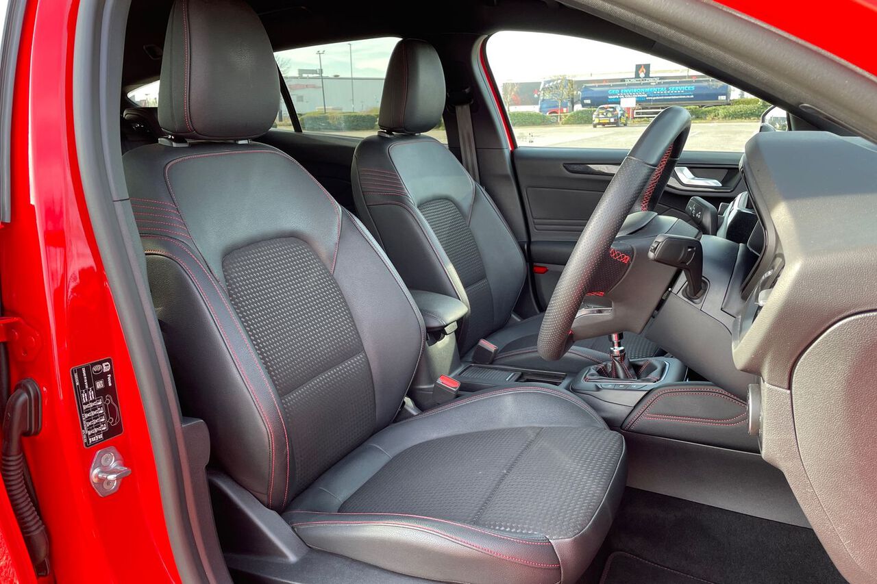 FORD FOCUS, , hi-res