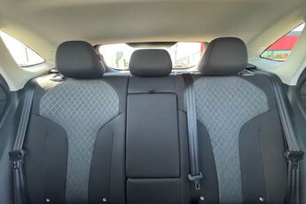 MG MOTOR UK HS, , hi-res